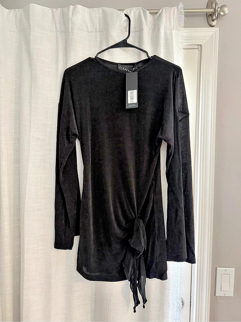 Lionesse Black Long Sleeve Dress NWT